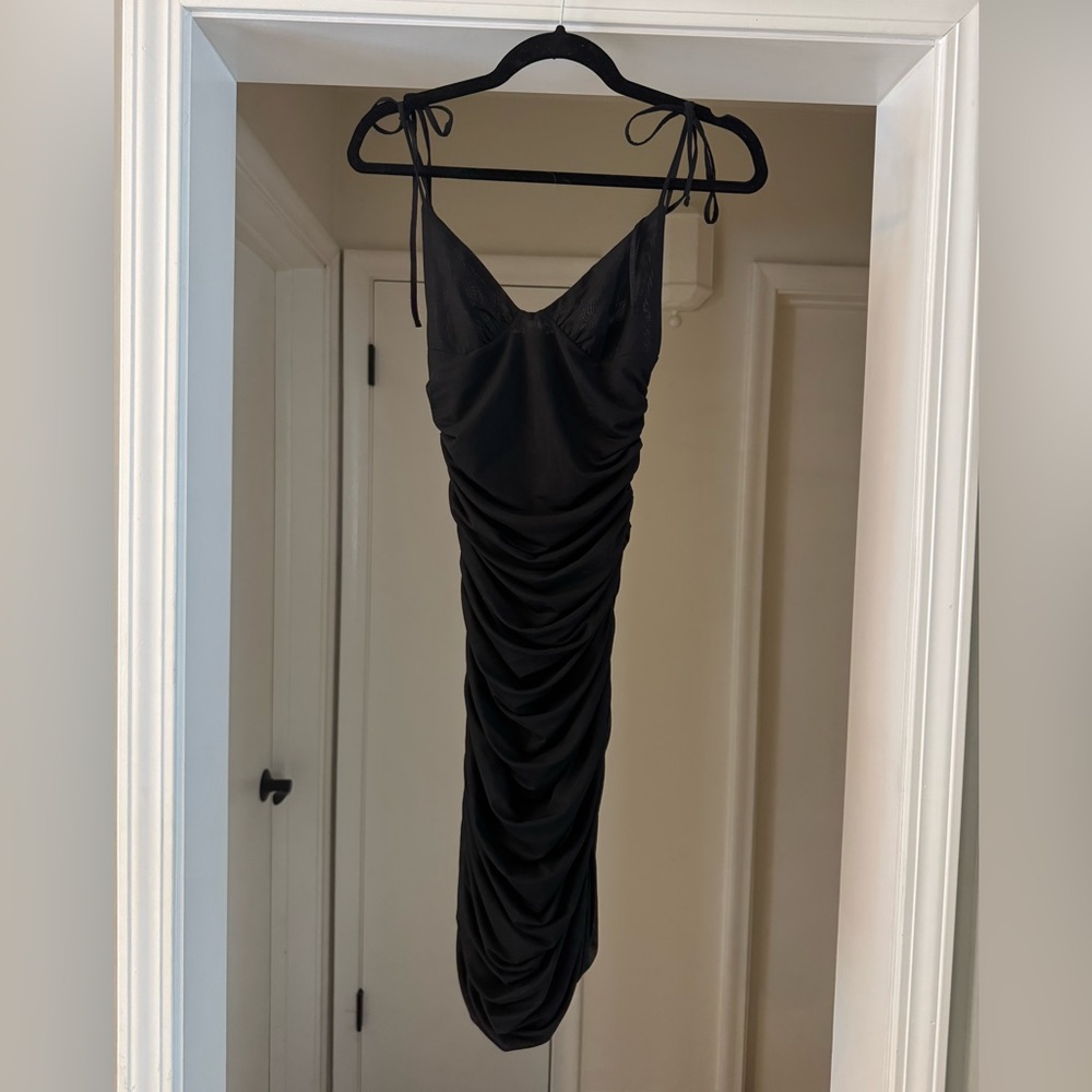 Wilfred Black Ruched Midi Dress